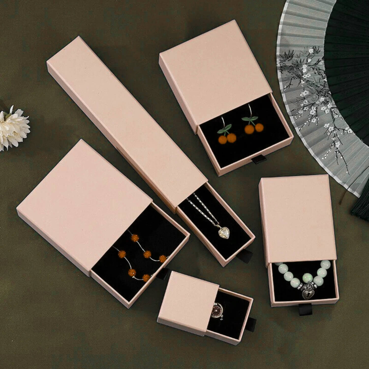 The custom printed Jewellery boxes The custom printed Jewellery boxes
